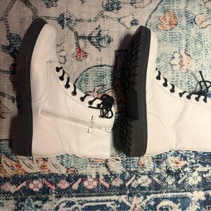 White Leather women’s Boots